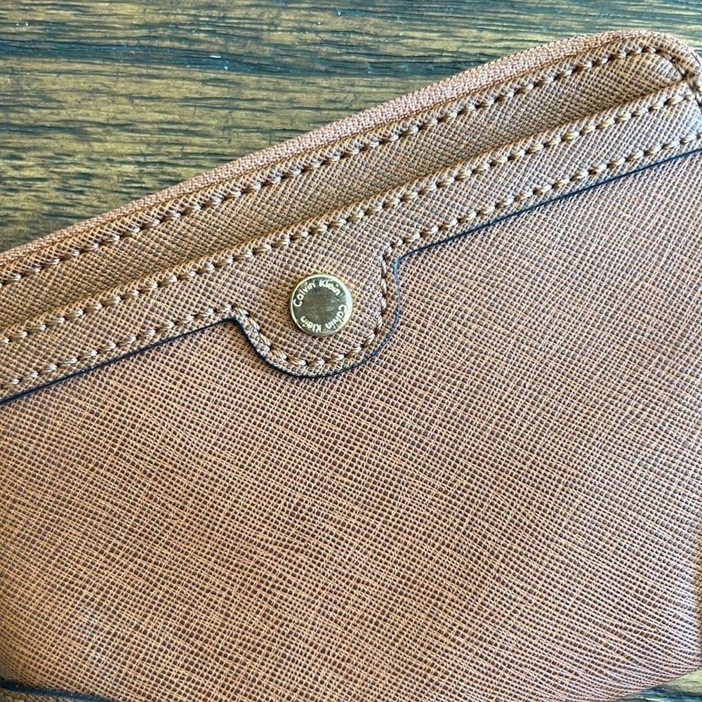 Calvin Klein wristlet - Picture 3 of 7